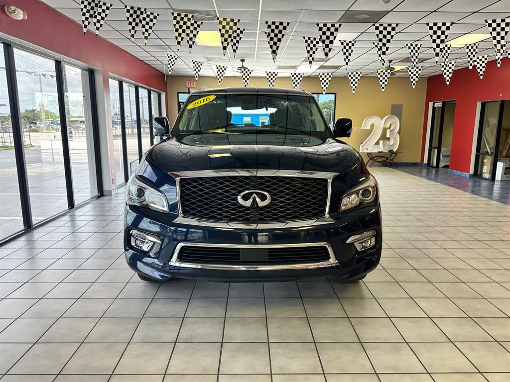 2016 INFINITI QX80 Base's photo