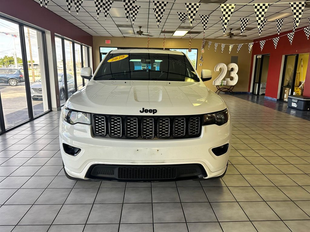 2019 Jeep Grand Cherokee Altitude's photo